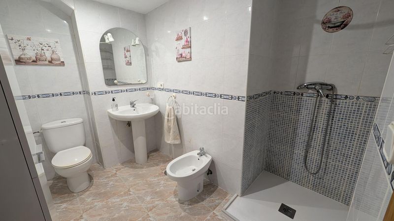 Foto 8b80e98a-f278-4cbe-9168-38727b0bedf1. Apartament amb aparcament piscina a Playa Levante Benidorm