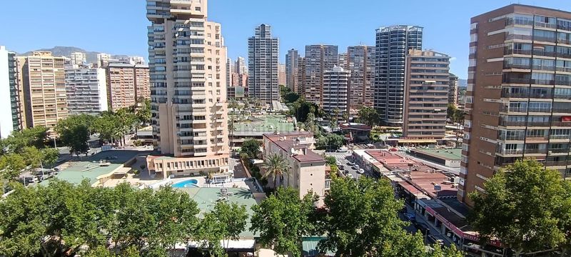 Foto 22bdf91c-2c4a-4eb3-a960-80634ae90089. Estudi amb aparcament a Playa Levante Benidorm