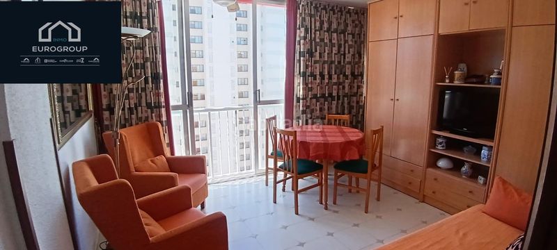 Foto 51e4b44e-f97e-4a8e-924e-3a8fb7198264. Estudi amb aparcament a Playa Levante Benidorm