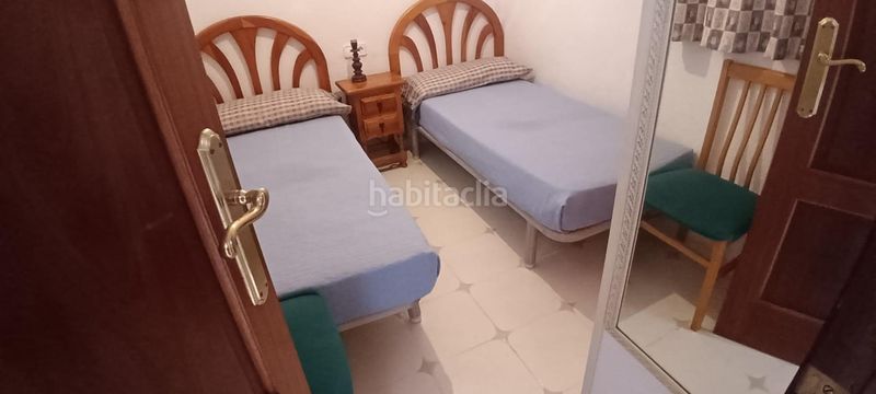 Foto bbb0ed44-536a-4175-83fb-59291c94ad3a. Estudi amb aparcament a Playa Levante Benidorm