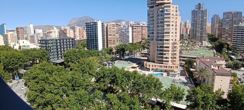Foto d89d98ea-6c40-411f-86eb-be163fd4f25e. Estudi amb aparcament a Playa Levante Benidorm