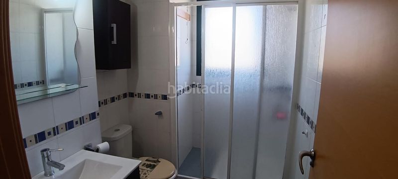 Foto af1d945f-53f0-4bbe-b9e7-e6d546b6622a. Apartament amb calefacció aparcament piscina a Rincón Bajo Benidorm