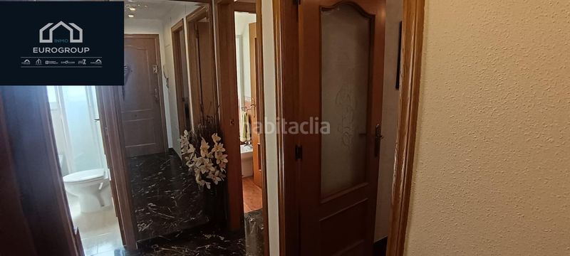 Foto 47b6e915-87c2-41d4-af3a-2226183ca1b8. Apartament amb aparcament piscina a Levante Alto Benidorm