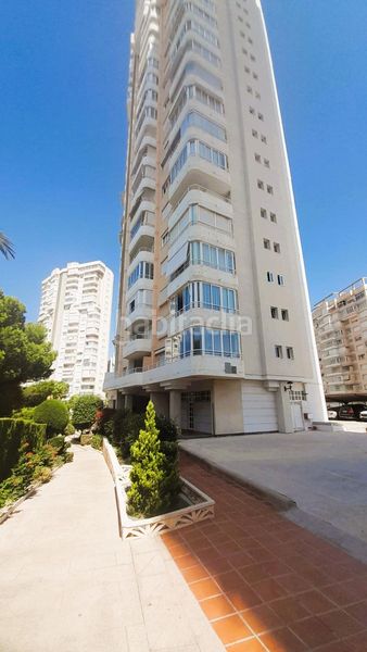 Foto 68414514-ab9a-4342-806c-28f71df8aae0. Pis amb calefacció aparcament piscina a Playa Poniente Benidorm