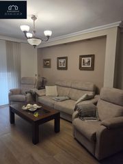 Miete Appartement in Casco Antiguo - Puerto. Apto  en alquiler anual, zona centro benidorm, www.euroloix.com