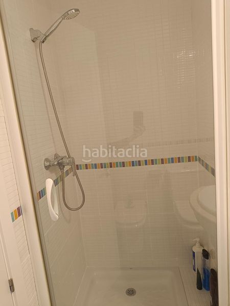 Foto 9af12266-b14d-4ffe-aac6-197cf2b2a62a. Apartament amb calefacció aparcament piscina a Via Parque Benidorm