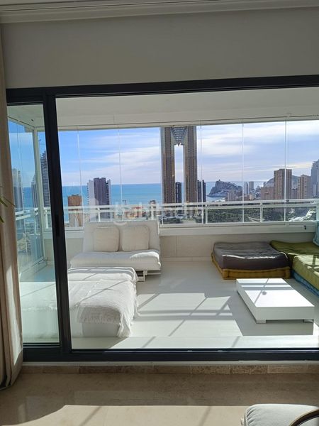 Foto ad8e3baf-3c56-4ce3-bd7a-ea233ab4fede. Apartament amb calefacció aparcament piscina a Via Parque Benidorm