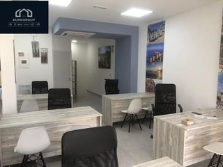 Locale commerciale in Playa Levante