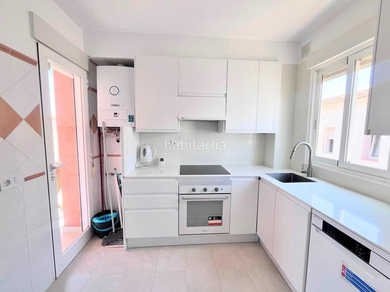 Foto 3aed9f2c-67fc-4a44-b480-789f9189d938. Lloguer apartament amb calefacció aparcament a Altea ciudad Altea