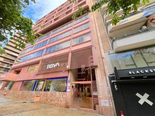 Appartement à Rambla mendez nuñez 40. Oficina para reformar en la rambla de alicante.