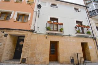 Casa a Calle empedrat 49. Casa con restaurante en ibi a pleno rendimiento