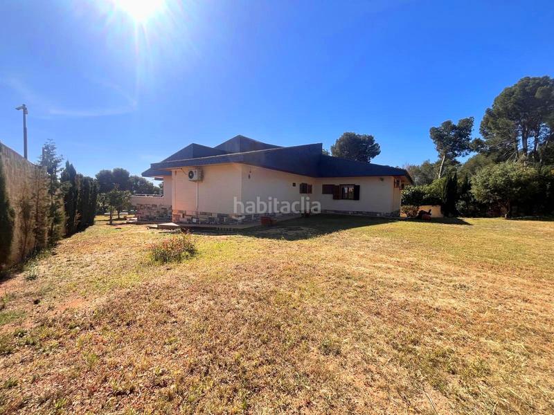 Foto 3b6db50e-6585-44f4-8e73-c1376b50dd23. Xalet amb aparcament piscina a Coloma Nucia (la)