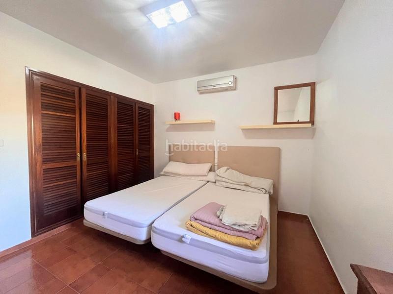 Foto 8de82cad-502a-459f-b652-fa0eab05b0a3. Xalet amb aparcament piscina a Coloma Nucia (la)