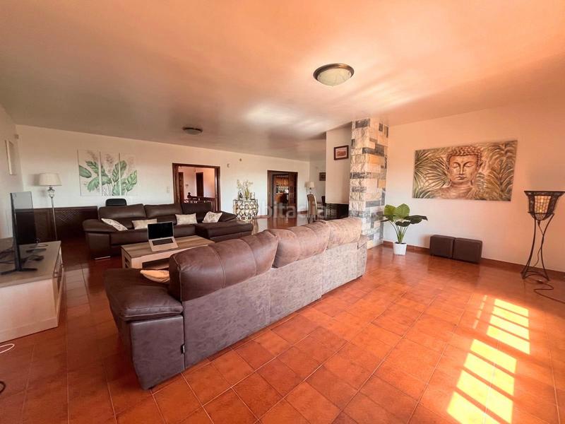 Foto ab3737a8-0406-479c-a96e-5ecc279c2536. Xalet amb aparcament piscina a Coloma Nucia (la)