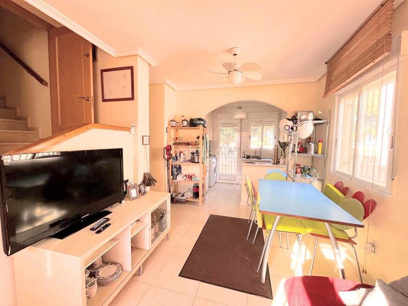 Foto cc45ef1c-d674-4008-b552-529b287d7f40. Xalet amb calefacció aparcament piscina a Polop