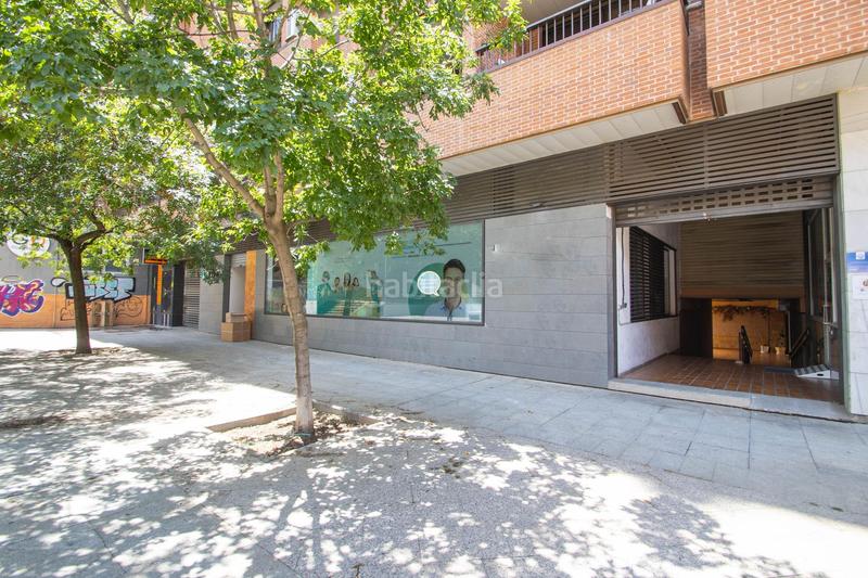 Foto 06009fcc-39ee-41c5-9aab-befbfe6eac04. Locale commerciale in avenida de la constitucion in Granada