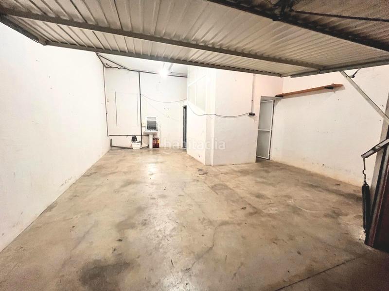 Foto 2bb716e1-abc9-4746-86a5-7fa41540830e. Casa adosada chalet adosado, piscina comunitaria, garaje privado, trastero, cerca de todos los servicios en Polop