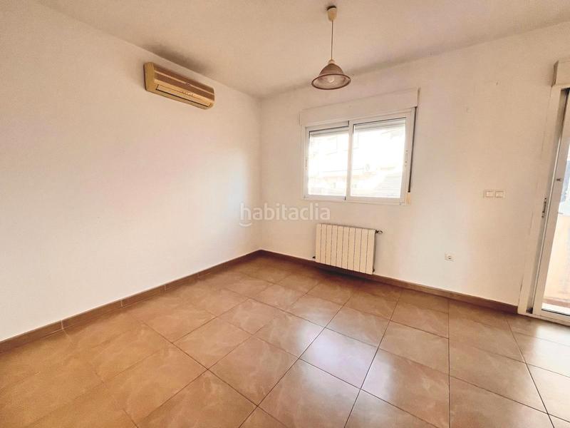 Foto 5233f773-de99-4871-b1c8-1cf14941bfb9. Casa adosada chalet adosado, piscina comunitaria, garaje privado, trastero, cerca de todos los servicios en Polop