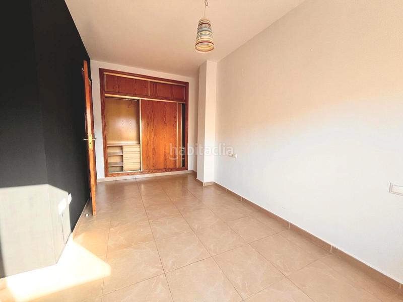 Foto f173f50a-7a33-4033-8e58-722c7a155034. Casa adosada chalet adosado, piscina comunitaria, garaje privado, trastero, cerca de todos los servicios en Polop