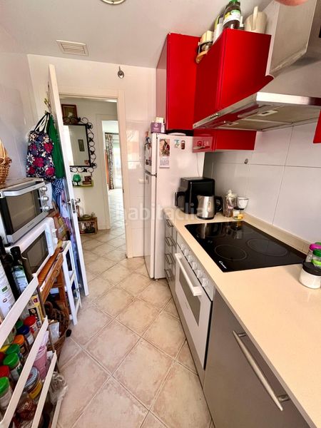 Foto 349b308f-6386-47ef-84d9-41ab1d8ffcfe. Pis amb aparcament piscina a Playa Muchavista Campello (el)