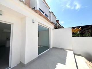 Maison à Bellavista-Capiscol-Frank Espinós. Bungalow de esquina a estrenar en la exclusiva zona de capiscol