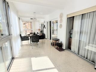 Lloguer Apartament a Levante Alto. Apartamento céntrico, cerca de la playa, terraza abierta y cerra