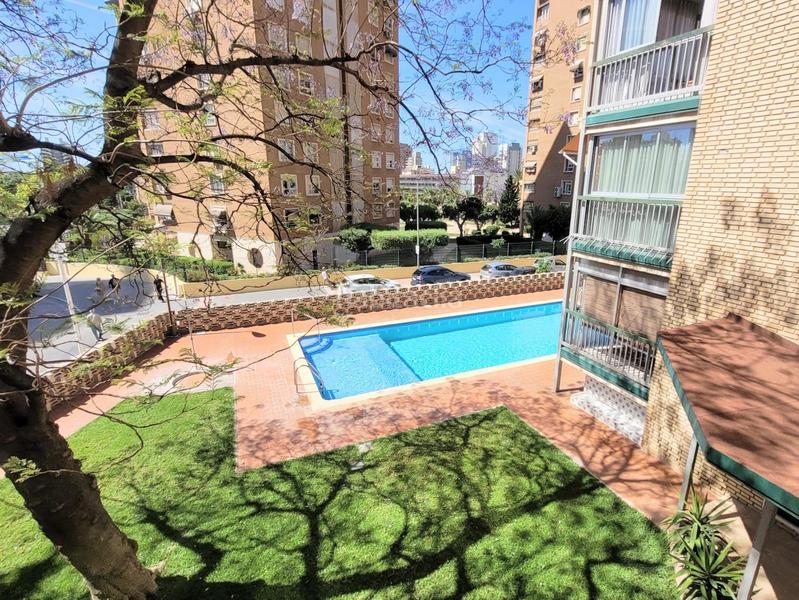 Foto b217813e-e5f8-40c2-a55a-271e58ca8d6b. Location appartement avec parking piscine dans Levante Alto Benidorm