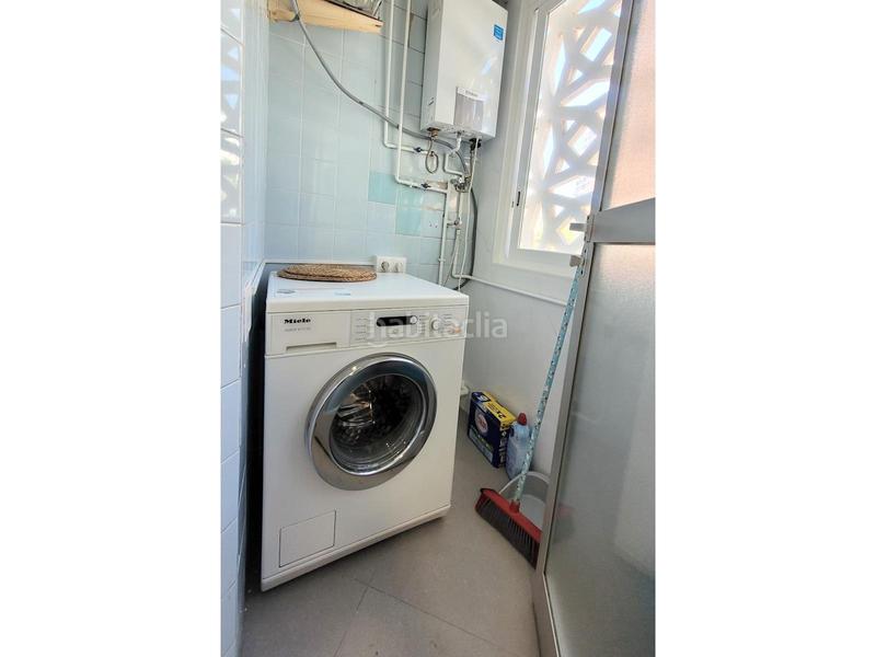 Foto ba76bfa5-5986-433a-a8c3-7026d55a514d. Location appartement avec parking piscine dans Levante Alto Benidorm