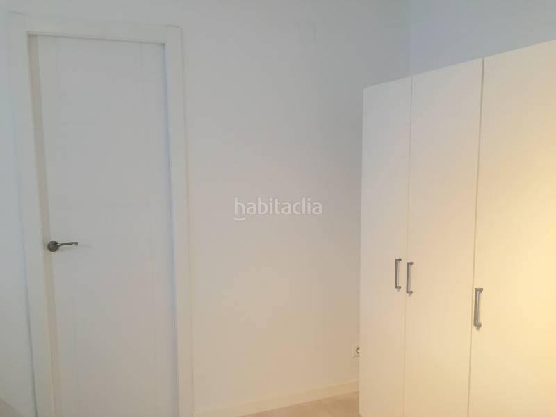 Foto 2e9fa917-8cdb-4d52-916e-ebe51a9b7f9a. Lloguer apartament a avenida san bartolomé 6 a Campello Playa Campello (el)