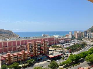Appartamento in Pla de Bon Repós. Piso en alicante con vistas al mar y al castillo!