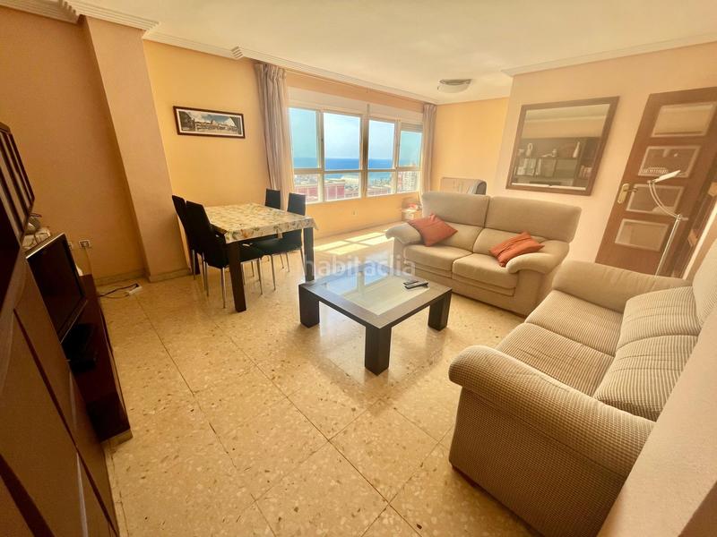 Foto f2a5f03a-91ab-4e37-b8b1-5c244c139137. Piso  con vistas al mar y al castillo! en Pla de Bon Repós Alicante