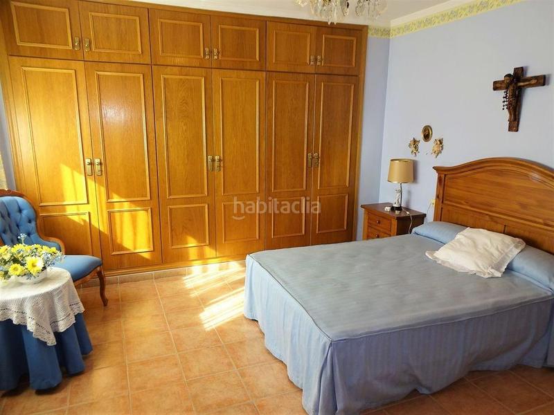 Foto 022ea303-880f-41bf-ab4f-6092a8546851. Chalet oportunidad de gran chalet en el ventorrillo en Cúllar Vega