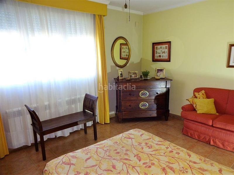 Foto 46f19e94-b5f8-4c59-b3a7-4f683f21e369. Chalet oportunidad de gran chalet en el ventorrillo en Cúllar Vega