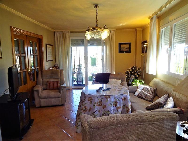 Foto c584f73f-d635-4f3f-961c-730c98febeb0. Chalet oportunidad de gran chalet en el ventorrillo en Cúllar Vega