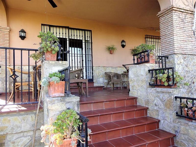 Foto f0702765-b6ec-4e52-ae6b-93374fbd130c. Chalet oportunidad de gran chalet en el ventorrillo en Cúllar Vega