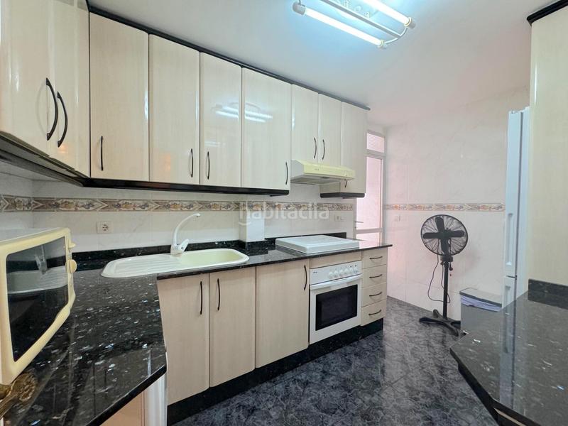 Foto 8f2fbc76-a93f-47e5-9980-0f3a5aea5153. Alquiler piso funcionario esta vivienda es para tí centro, centro en Alicante