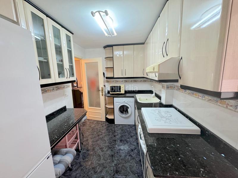 Foto eb195945-223d-47ac-8ac0-d0a951025730. Alquiler piso funcionario esta vivienda es para tí centro, centro en Alicante