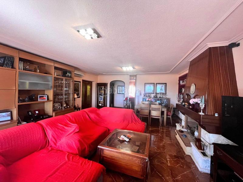 Foto 1025c360-3fc3-4158-bb7c-069b86c77ae9. Chalet con parcheggio piscina in Urbanizaciones Benidorm