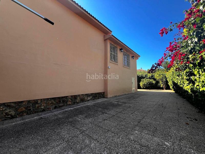 Foto 1aca9e46-c6f7-4eb2-8498-328e19d43744. Chalet con parcheggio piscina in Urbanizaciones Benidorm