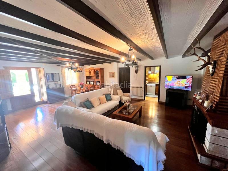 Foto 2ccab6f0-e40b-4a98-b996-c9e131f54d46. Chalet con parcheggio piscina in Urbanizaciones Benidorm