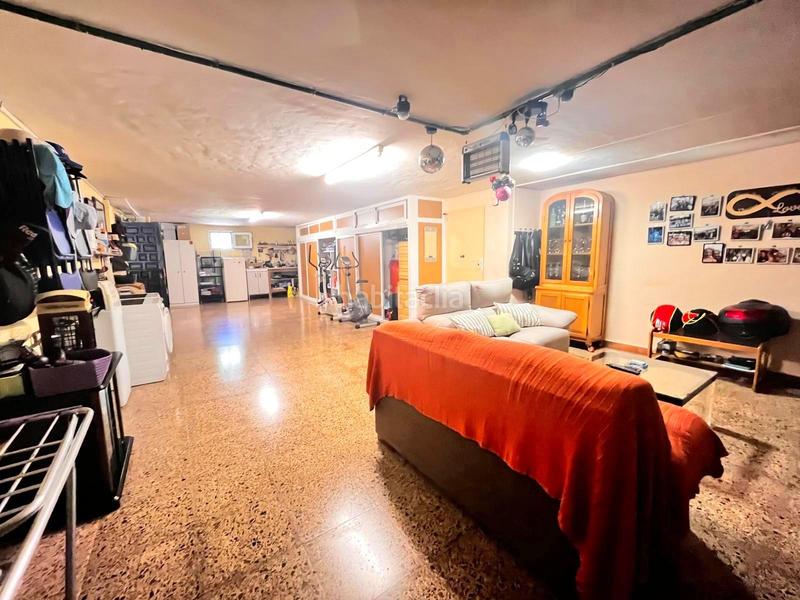 Foto 9c9b40e6-4b27-4478-807d-64b7861ef9d1. Chalet con parcheggio piscina in Urbanizaciones Benidorm