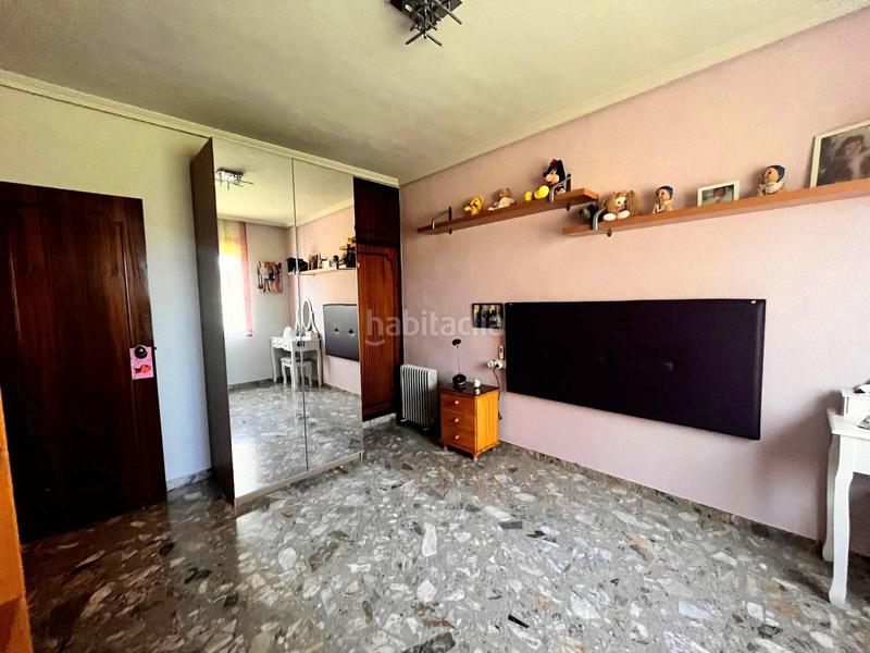 Foto 9f7c0f66-1af2-4295-9825-c93c2d25f761. Chalet con parcheggio piscina in Urbanizaciones Benidorm