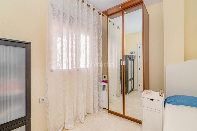 Foto 1c5299a8-1a45-4ba0-bce6-eb253c30062d. Piso en calle calle real de motril piso en San Antón Armilla