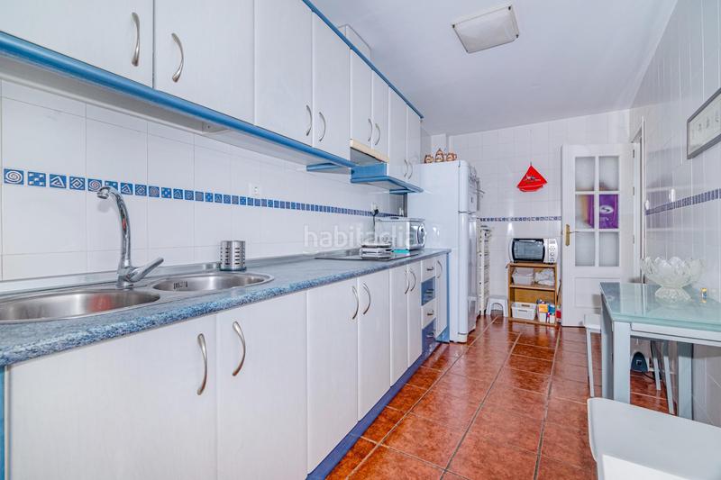 Foto a2abc25d-52a8-4e7f-ad8e-99f234f9206b. Piso en calle calle real de motril piso en San Antón Armilla