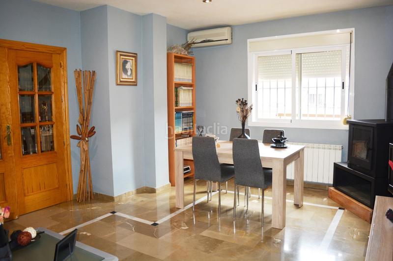 Foto 1939db5c-2605-4022-bb90-84a0201e8149. Casa bifamiliare con parcheggio in Híjar Gabias (Las)