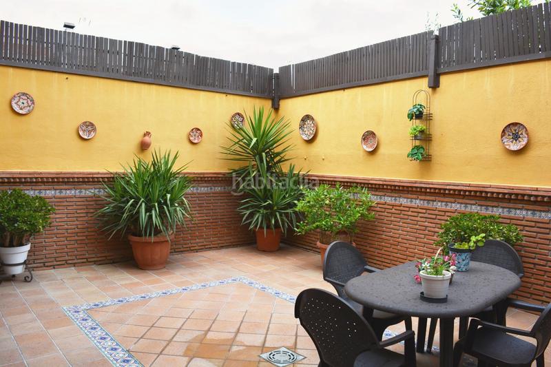 Foto 5ac434aa-44b7-487a-b248-cd936f633845. Casa bifamiliare con parcheggio in Híjar Gabias (Las)