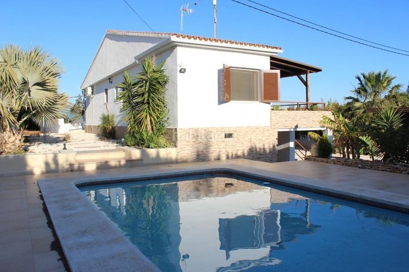 Foto 55b6a422-b9cc-46e2-b84f-5bb9a242b07e. Miete chalet mit heizung parking pool in Callosa d´en Sarrià