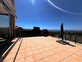 Ground floor in Coloma. Apartamento vistas al mar, moderno