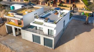 Casa a Polop. Espectacular casa de 3 dormitorios con diseño contemporáneo, muc