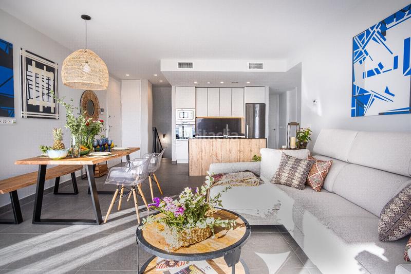 Foto 5f160cf5-af55-4aae-958f-c020b3dbc80e. Casa elegante vivienda ubicada , sitúa en un precioso enclave que ofrece impresionantes vistas al mar y a la montaña. en Polop
